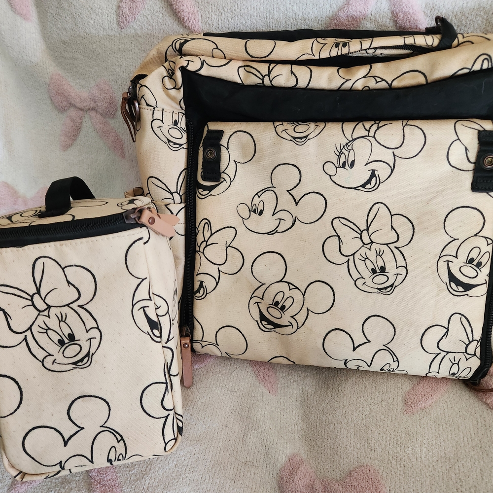 Petunia Pickle Bottom Cream and Black Diaper Bag - Picture 4 of 9